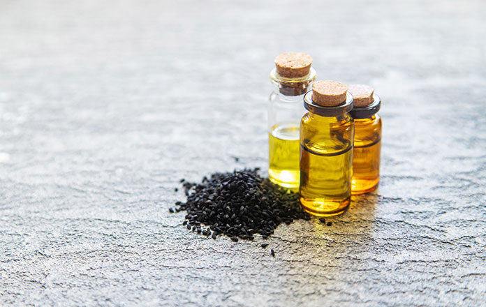 5 powodów, dla których warto podawać olej z czarnuszki