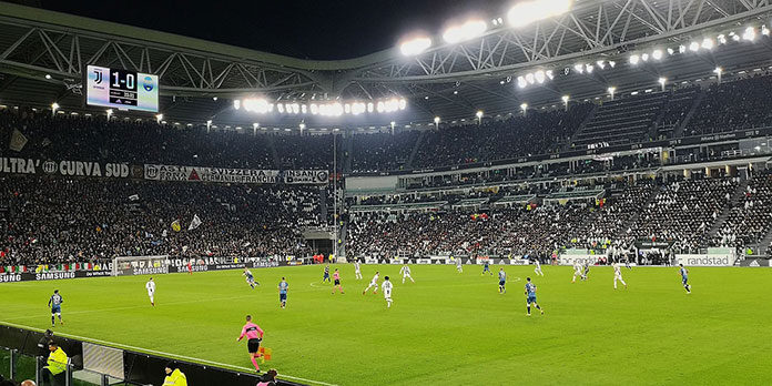 Milik show czyli spekulacje o transferze z Napoli do Juventusu Turyn